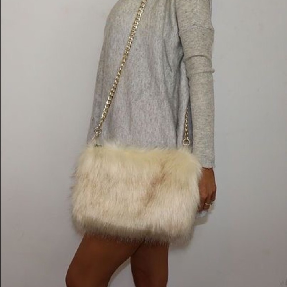 White fur Crossbody